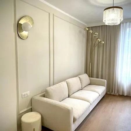 Elegant Near The European Quarter 아파트 쉴티그하임